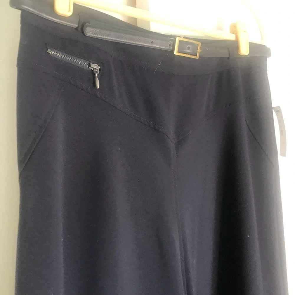 Worthington Skirt size 10 black, 28” L New w tag